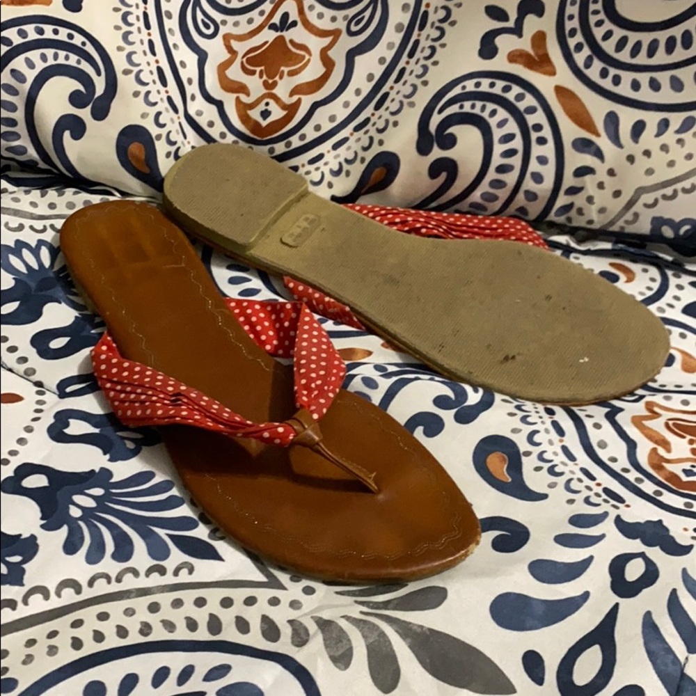 Ladies flip flops